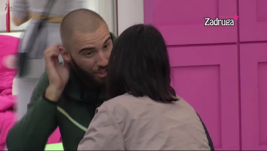 STIGAO TEST NA TRUDNOĆU U ZADRUGU! Svi sumnjaju da je u pitanju ova zadrugarka, danima joj kasni