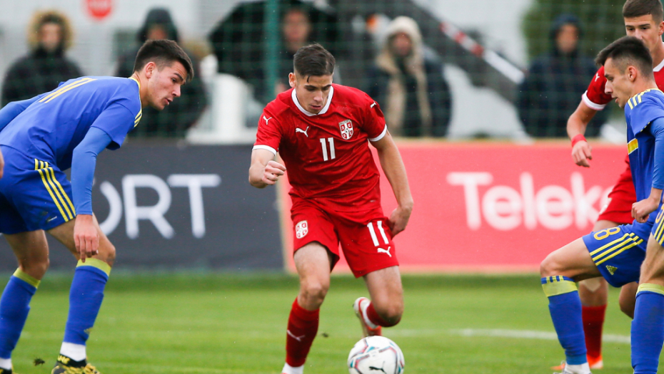 DEBAKL SRBIJE! Težak poraz od BiH, ne pomaže ni fudbaler Bajerna!