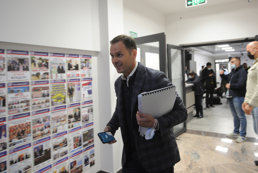 VUČIĆ OGOLIO ISTINU Novinarima otkrio šta se sve ustvari dešava u Srbiji