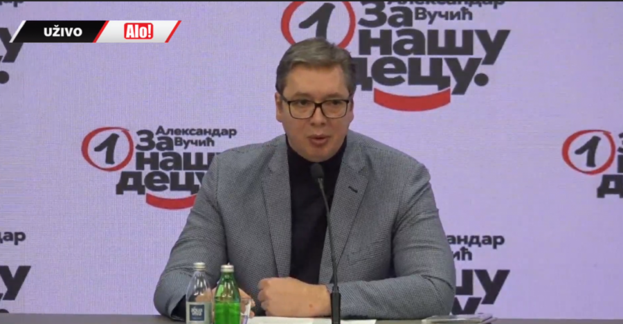 TEŽAK UDARAC ZA NOVINARKU NEWSMAX ADRIA Umislila da je jedina u novinarskoj sali, pa je predsednik odgovorom postavio na mesto