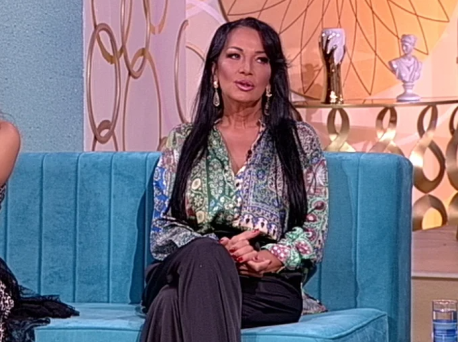 NA NASTUPU IZBEGLA HITAC U GLAVU! Goca Božinovska: Metak je proleteo pored mene, a čovek pao kao pokošen dok sam pevala!