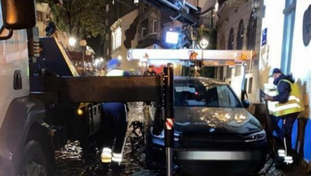 OSTANU BEZ PARA I BEZ AUTA! Obuku zelene prsluke pa navode vozače, nova prevara u centru Beograda