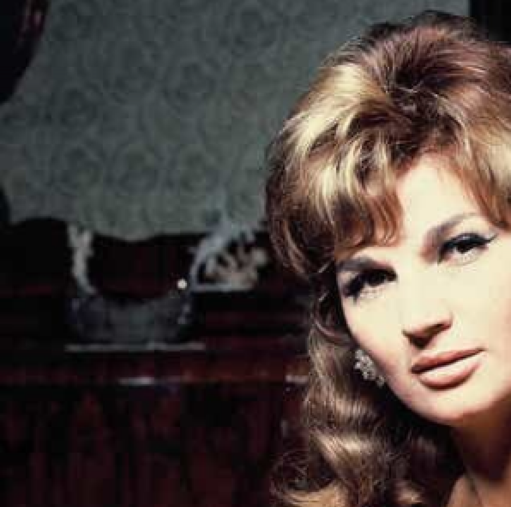 OVAJ DETALJ O SILVANI ARMENULIĆ MALO KO ZNA Pevačici obili stan i ukrali milione!