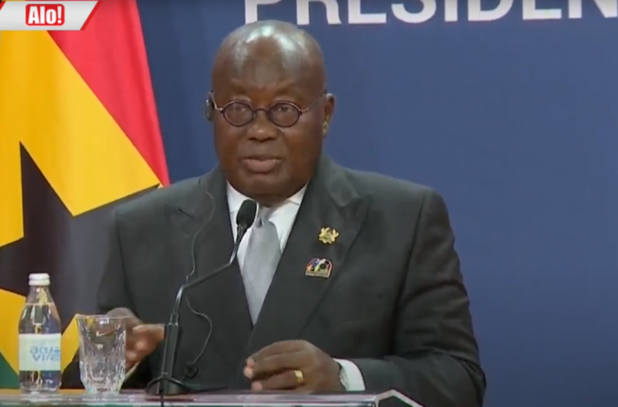 SASTANAK U PALATI SRBIJA Predsednik Vučić uručio orden predsedniku Gane