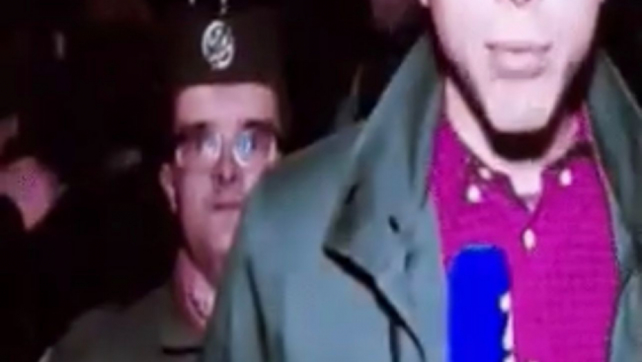 VELIČA SVOJU INTELIGENCIJU SA ORUŽJEM U RUCI Đilasova zvezda opasna po DRUŠTVO: Organi reda treba da reaguju (FOTO)