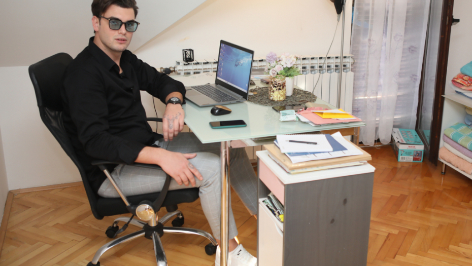 OVI ISPADI SU SVE NASMEJALI DO SUZA Zadrugari nadmašili sebe: Mima Karadžić je glumica, a Zemlja je ravna ploča