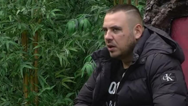 BESAN KAO RIS Car opleo po Mensuru, Tomoviću i Janjušu, a onda ponizio Dejana pred Dalilom: Bila bi sigurnija uz mene!