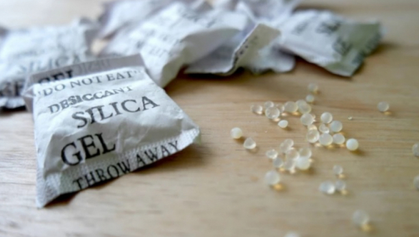 BACATE IH JER MISLITE DA SU OTROVNE Ali kada vidite koliko su korisne ove kesice, počećete da ih skupljate