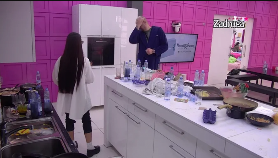 NE ZNA GDE ĆE PRE Janjuš ne može da se odluči između Deniz, Marijane i Anđele, evo kakve im je komplimente delio