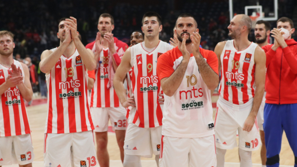 ŠTA BRANKO LAZIĆ RADI SAD? RADI GU*U! Maik Cirbes napravio urnebesan snimak kapitena Zvezde pred meč sa Albom! (FOTO)