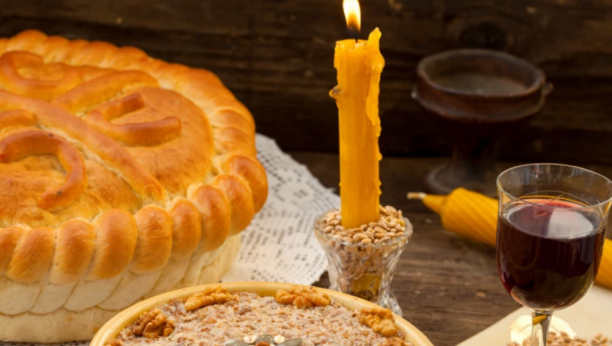 OVO DANAS NIKAKO NE BACAJTE: Domaćice, danas je Sveta Petka, a evo šta obavezno treba da uradite sa slavskim kolačem!
