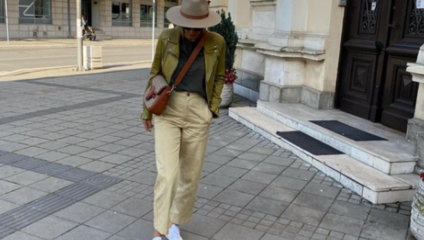 POZNATA PEVAČICA ŠOKIRALA PROMENOM: Marina je iz plavuše prešla u brinetu i očarala izgledom