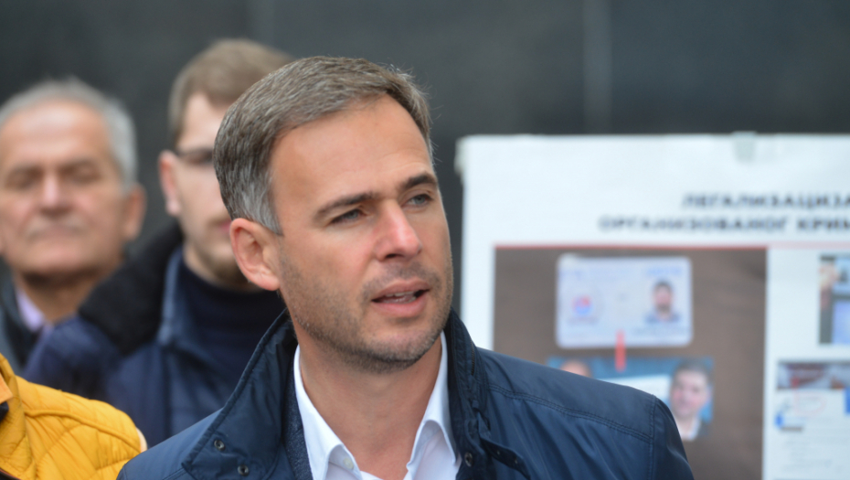 DAJTE RIB EYE ODLEŽAN 40 DANA Ovako Aleksić i Jeremić bahato jedu dok vama mažu oči