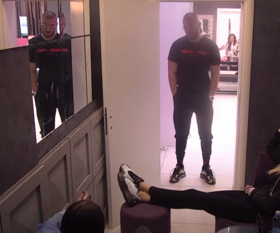 NA KORAK DO RASKIDA ZBOG SANDRE! Mensur doživeo pomračenje, Milica udarila nikad jaču kontru i pokazala stav koji je dugo krila!