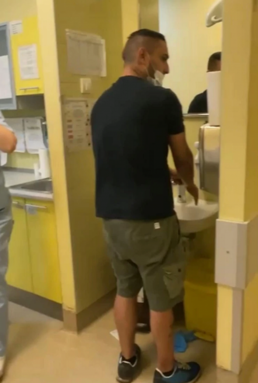 DARKO LAZIĆ SE POTUKAO S KOLEGOM, BARBARA U BOLNICI Svi detalji haosa sa punoletstva ćerke Srećka Kačara!