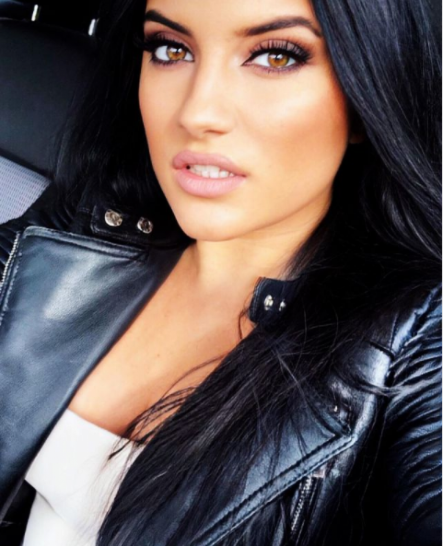 POJAVIO SE SNIMAK BARBARE BEZ ŠMINKE Ni Darko Lazić je ne bi prepoznao, nos joj crven kao paprika! (VIDEO)