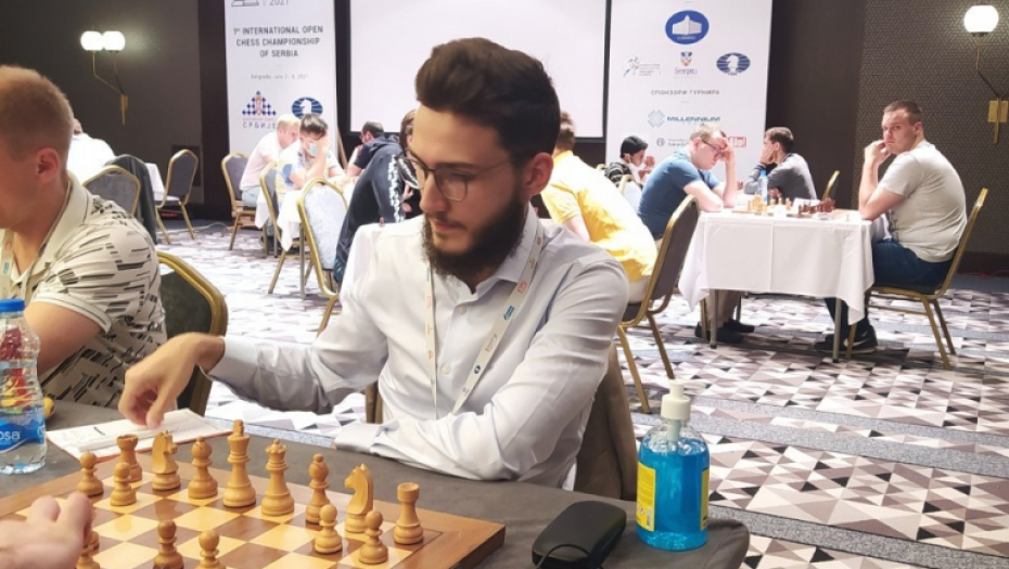 SVETLA BUDUĆNOST Velemajstor Dragan Šolak ocenjuje aktuelna šahovska zbivanja: Inđić i Ivić brzo mogu do top klase