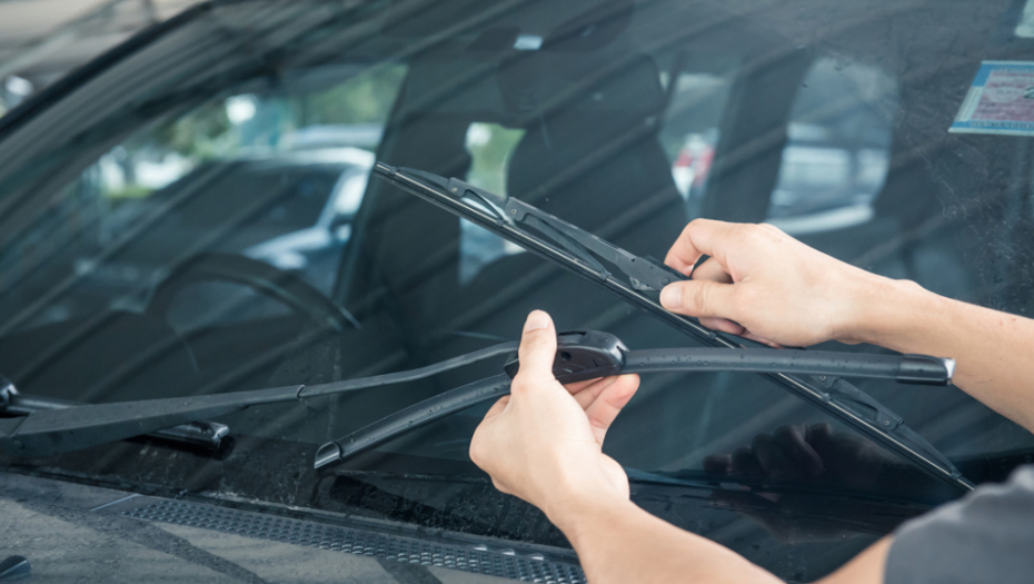 PET NAVIKA VOZAČA KOJE UNIŠTAVAJU AUTO Niste ni svesni štete ukoliko ovo radite