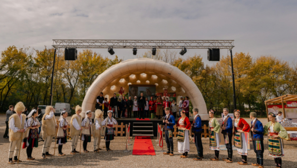 DIMITROVGRAD PONEO TITULU NAJBOLJIH AJVARMAJSTORA SRBIJE! Završena osma sezona karavana izađi mi na teglu