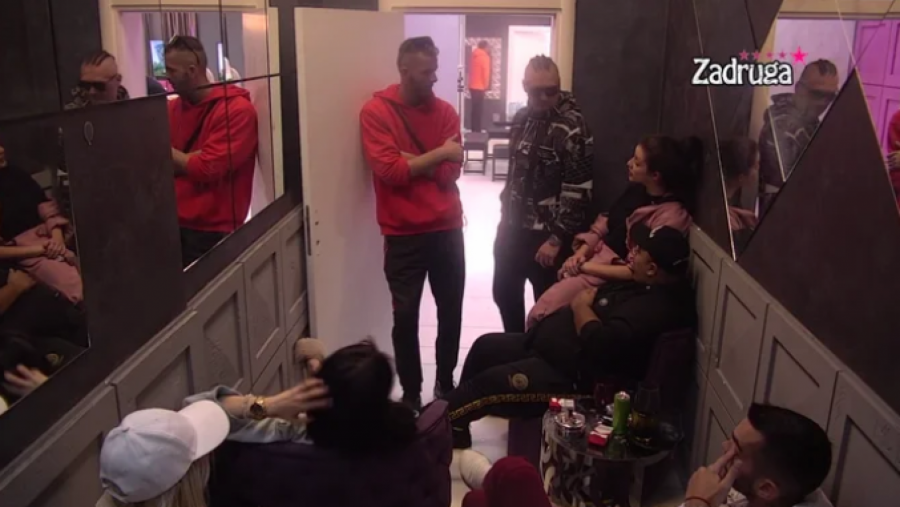 OVO JE SVE ŠA IZLUPAO! Tara Simov se prisetila svađa sa reperom, pa progovorila o traumama iz prošle sezone!