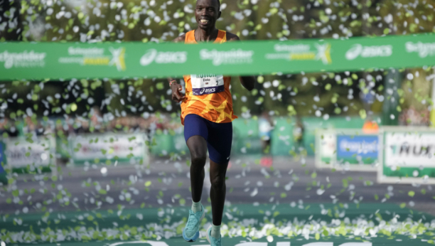 PAO REKORD U PARIZU! Kenijac nadmašio rezultat slavnog Bekelea!