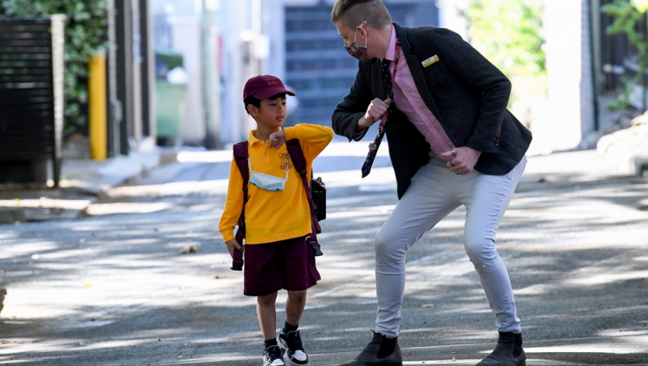 KORONA PREOKRET U AUSTRALIJI Deca se vraćaju u školske klupe