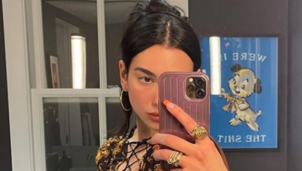 ZBOG NJE SU "RAZAPELI" ANU IVANOVIĆ: Albanska pevačica živela je u Prištini, javno vređa Srbe, a zbog jedne laži sledi joj i tužba iz Leskovca