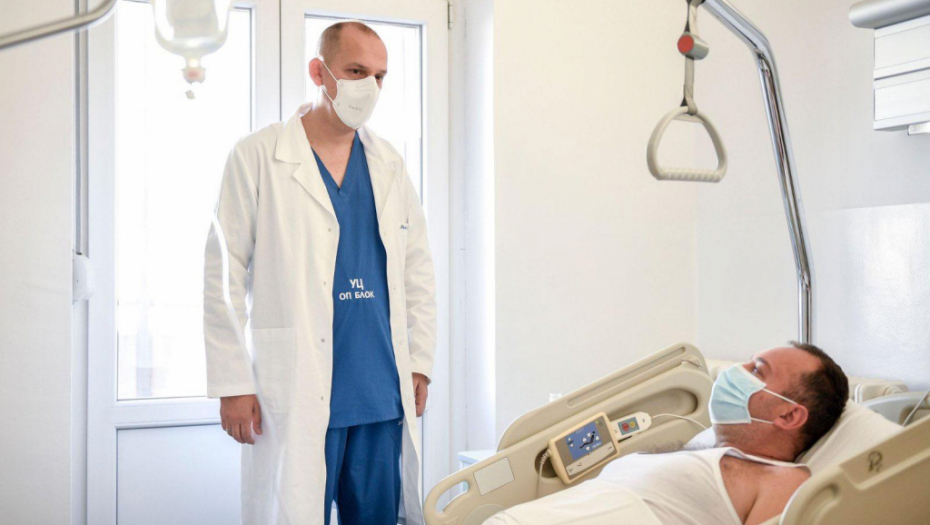 MINISTAR LONČAR OBIŠAO RANJENOG SRBINA: Zadovoljni smo postoperativnim tokom, ali Srećko još mora da se oporavi od ranjavanja
