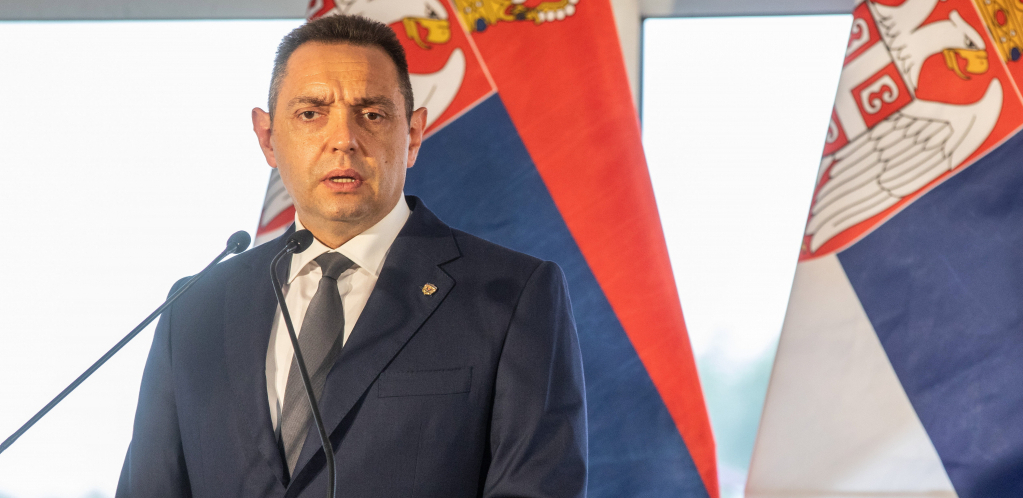 MINISTAR VULIN: Ako se Vučić ne kandiduje za predsednika, pobediće podlaci koji mu napadaju decu!