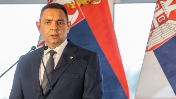 MINISTAR VULIN: Ako se Vučić ne kandiduje za predsednika, pobediće podlaci koji mu napadaju decu!