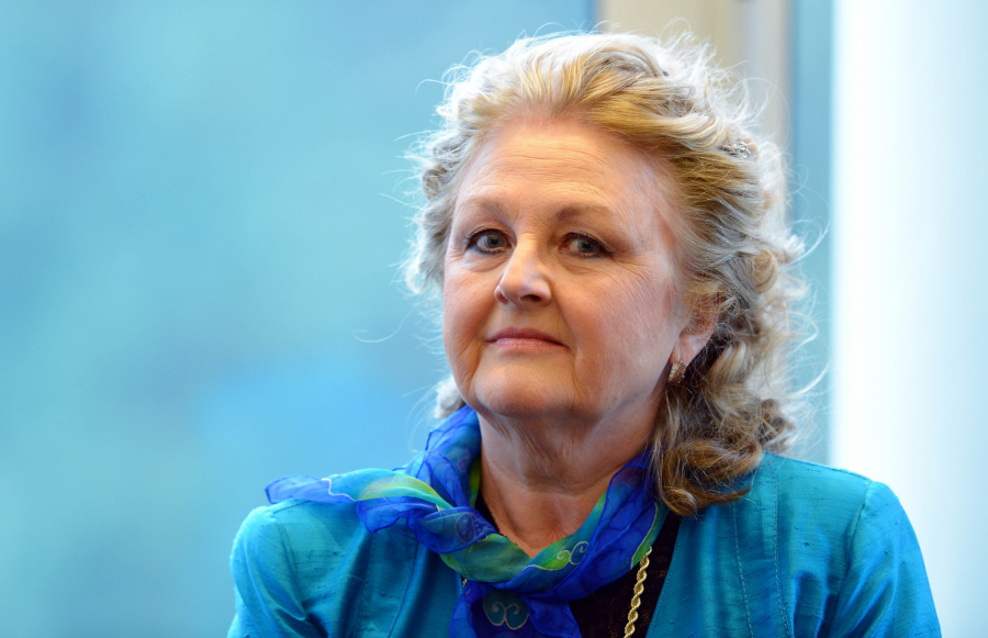 PREMINULA OPERSKA  DIVA Svet je ostao bez jednog od najboljih koloraturnih soprana, evo po kojim ulogama ćemo je pamtiti!