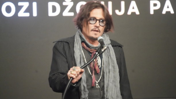 BIVŠA DEVOJKA DŽONIJA DEPA OTKRILA DETALJE NJIHOVE VEZE Verili su se posle dve nedelje, a onda se desio preokret