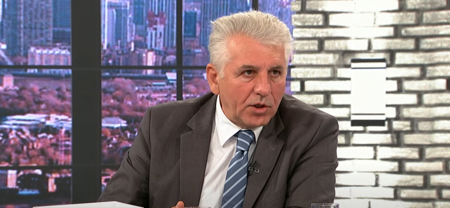 KURTI PALI VATRU ZBOG SVOJIH ILUZIJA Traži eskalaciju kako bi proterao Srbe!