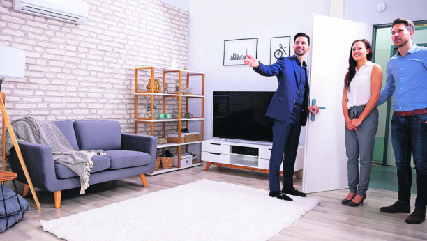 GREŠKE KOJE SVI PRAVIMO DONOSE LOŠU ENERGIJU, SVAĐU I DUGOVE: Ovo nikako nemojte držati blizu vrata!