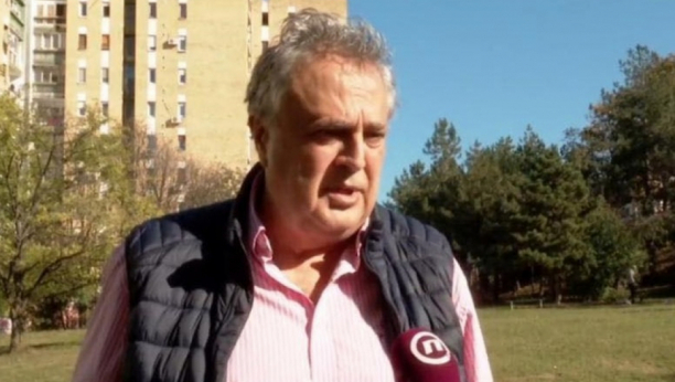 ĐILASU I JEREMIĆU STALO SAMO DO POSLANIČKIH FOTELJA I PARA Srđan Škoro: Hoće se domognu određenog broja mandata i novca građana!