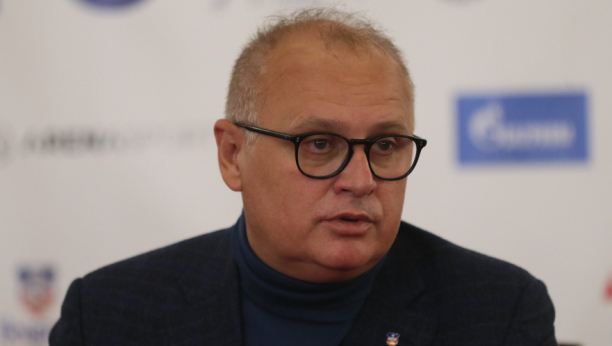 NE KRIJE ODUŠEVLJENJE Vesić prezadovoljan izborom za člana predsedništva SNS