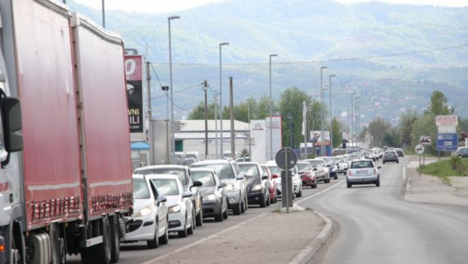 PRAVO VREME ZA NEDELJNU VOŽNJU Bez zadržavanja na rampama auto-puteva u Srbiji