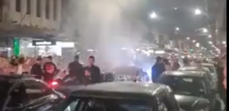 SPONTANO SLAVLJE NA ULICAMA MELBURNA Završen najduži lokdaun na svetu (VIDEO)