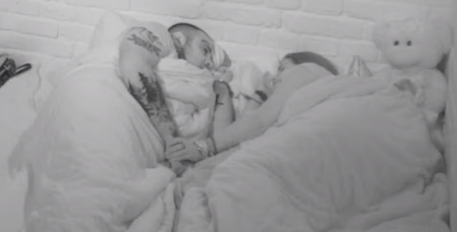 PROMENILA MIŠLJENJE O ĆERKI? Nakon što se Dalila poljubila sa Carem, oglasila se njena majka!