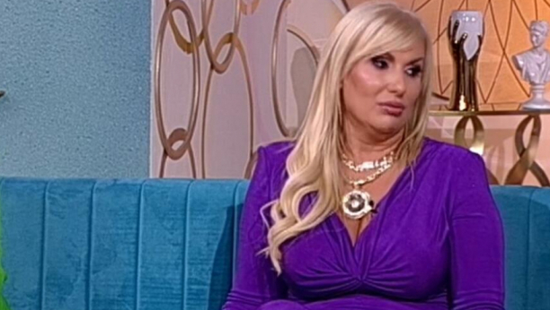 PEVAČICA PLAKALA ZA MUŽEM, SAD TVRDI DA NIJE HTELA DA SE UDA Kupovao mi je stanove i automobile