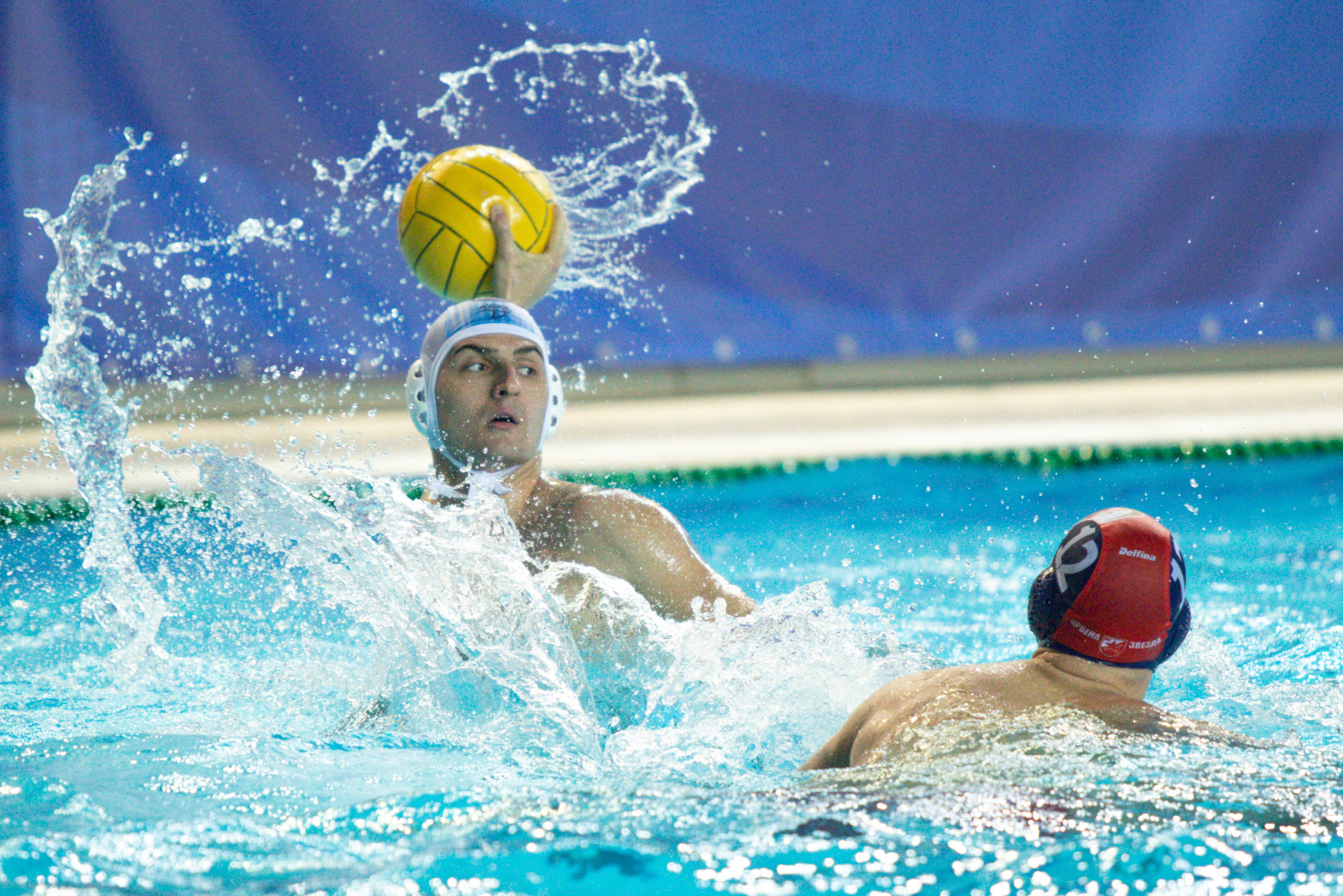 HRVATI PREŽIVELI DRAMU PO POVRATKU IZ BEOGRADA! Vaterpolisti vrištali, povraćali, hteli da iskoče iz aviona tokom leta!