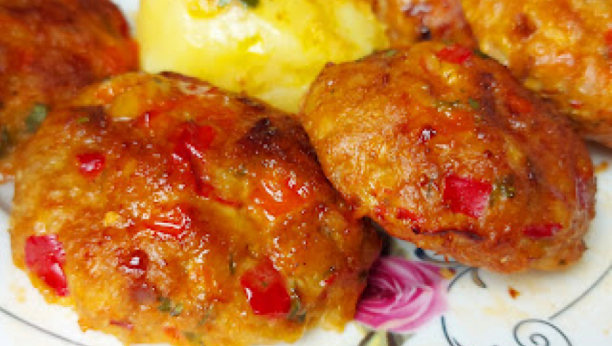 ZA PRAVE GURMANE Savršene pljeskavice iz rerne, preukusne, sočne, a brzo se spremaju (VIDEO)