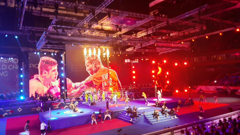 SLIKA KOJA JE OBIŠLA SVET! Počelo Svetsko prvenstvo u boksu u Beogradu! (FOTO, VIDEO)