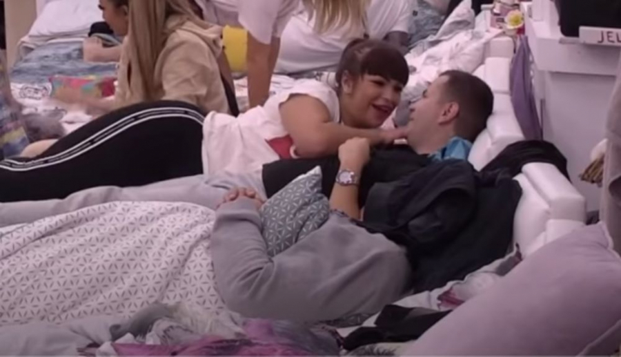 UČESNIK ZADRUGE OTKRIO UZROK SMRTI SVOG OCA Preloše se osećam, izgubio je bitku!