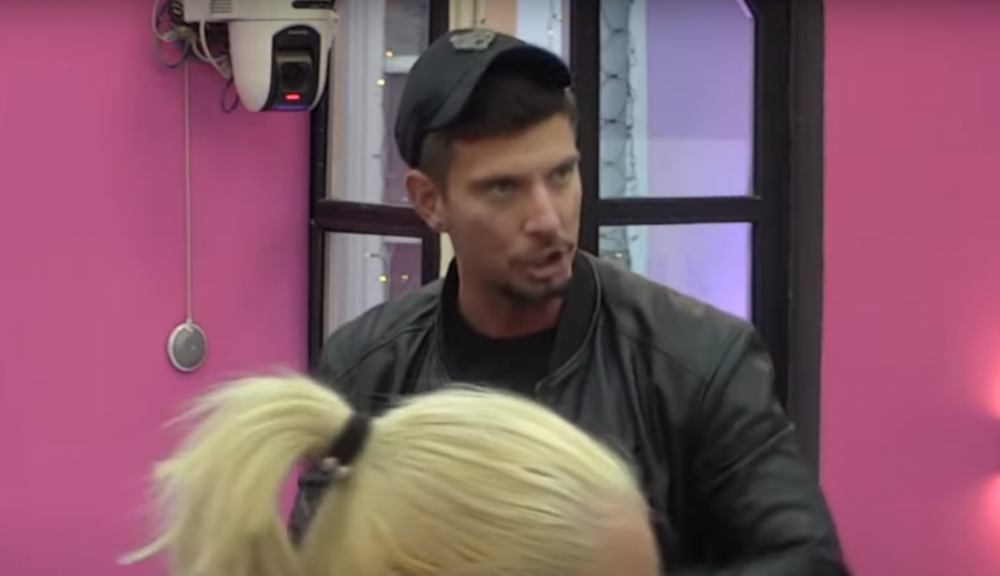 TVOJ DEDA ME JE SE*SUALNO ZLOSTAVLJAO Dejan Dragojević pričao da ga je čovek ujedao za intimne delove tela?!