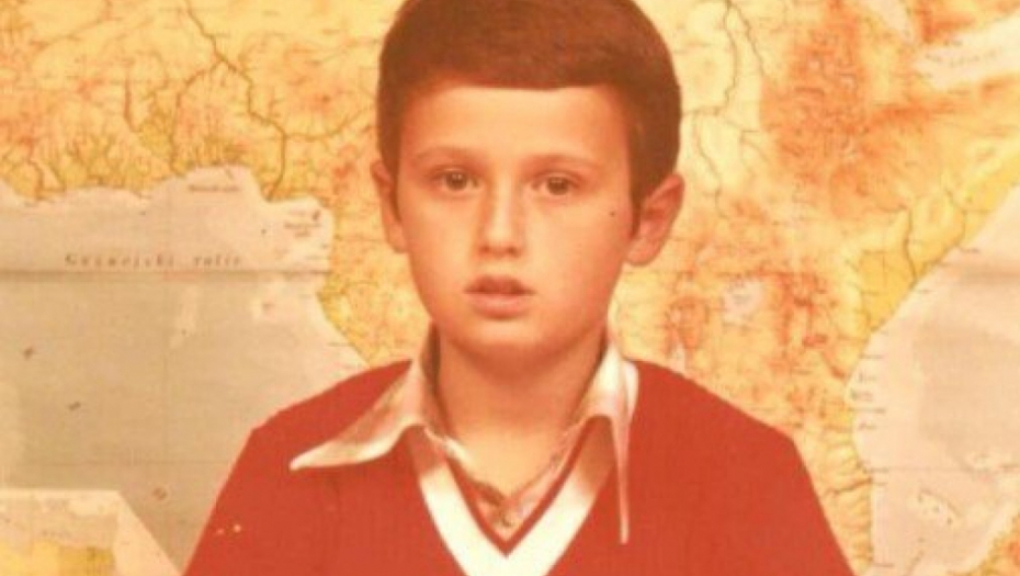 PREPOZNAJETE LI SRPSKOG POLITIČARA? Sada je veoma cenjen i poštovan