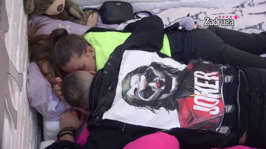 UBI JE GRIŽA SAVESTI Dalila priznala Caru da je razgovarala s Dejanom, pa shvatili da su požurili s preljubom!