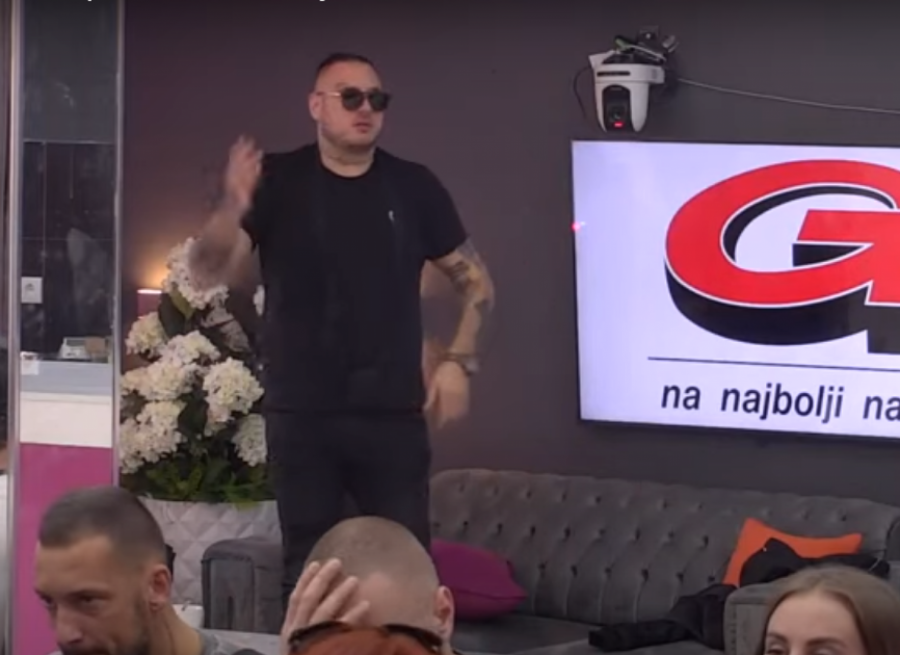 DEJAN UDARIO NA DALILU, CARU PREKIPELO Zakuvalo se između Dragojevića i Filipa!