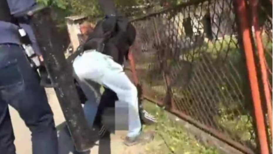 AKCIJA HAPŠENJA U OBRENOVCU Pao narko trojac osumnjičen za dilovanje heroina (FOTO/VIDEO)