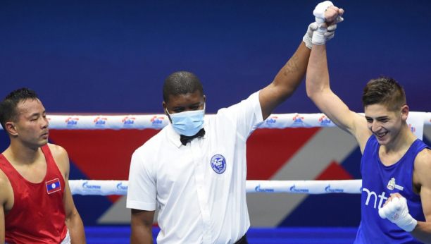 PUBLIKA NOSILA "PINJU" DO ISTORIJSKE POBEDE! Sjajni Aličić prošao u treće kolo Svetskog prvenstva! (FOTO, VIDEO)